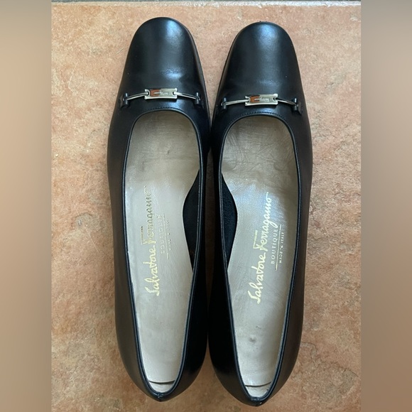 Salvatore Ferragamo Ballet Pumps size 8 - Picture 2 of 2